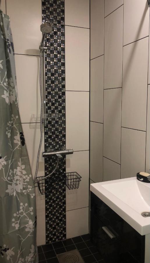 Cozy Near The Centre And Emajogi, Free Parking, Contact-free Entrance * Tartu